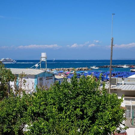 Un Angolo di Mare...nel centro di Ischia! Esterno foto